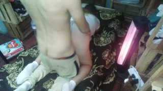 Con mi esposa teniendo sexo de perrito