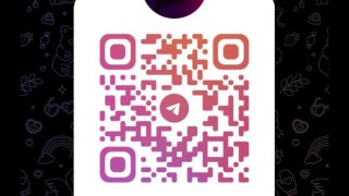 mexendo dentro da cueca