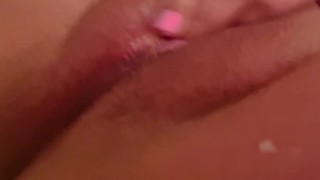 RUBBING DADDY’s CUM ALL OVER 💦😇