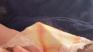 濡れ染みパンツの中でオナニー♡可愛いパンツから陰毛はみ出しまくりの脇毛ボーボー素人【個人撮影】