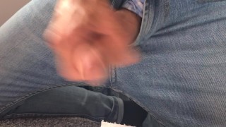 Twink daddy wanks Hard and Fast for you!