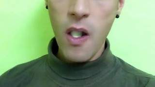 Eating food fetish - Chewing banana with crunchy sound