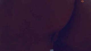 Me masturbo mientras me baño