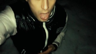 Play with cruiser´s cum in mouth on my knees after he left