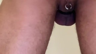 Corriéndome con mi polla perforada