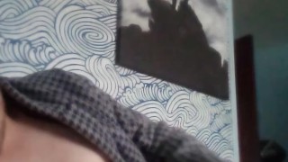 I jerk off my tired cock