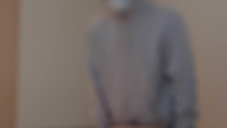 妊娠させてもらいたいギャルがピースしながらハメ撮りされ、中出しを懇願する！この動画の内容のロングバージョンはすべてファンサイトで視聴可能です！