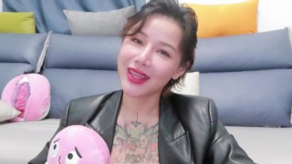 【喷泉乔老师】两性健康：男友啪啪的时候看擦边女正常吗？怎么改正男友的行为呢？添加获取更多信息