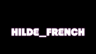 HILDE_FRENCH- UNE FRANCAISE BAISE UN GODE DANS LES CABINES D'ESSAYAGES PUBLIQUES