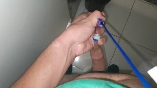 Uma boa dose de soro resolveu o problema de ereçao do amigo mole.