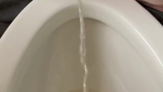 SLOWMO PEEING