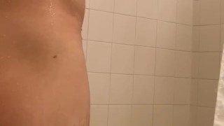 Look at my wet ass