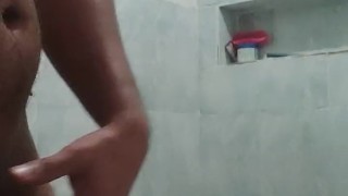 Me bañé para poder enfriarme un poco