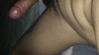 Paja rica me vengo en mi guata estomago en mi cama piernas grandes pene grande