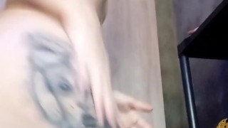 Compilação mostrando a bucetinha se exibindo