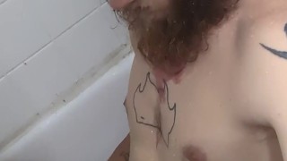 Jacking off in the shower 🚿😘💕🚿