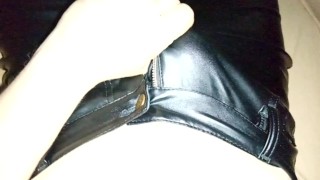Aggressive cum onto my black leather trousers at midnight in a sensual way 😈🍆💧