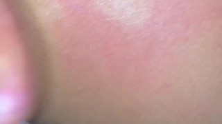 le gusta que le hablen sucio y que le den nalgadas mientras la cojen