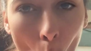 FETICHE DE PIES Y SQUIRTT