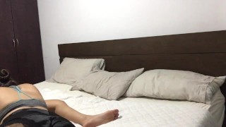 I seduce my boss's wife to make me horny