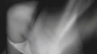 La preciosa jovencita estaba vendiendo tamales de puerta en puerta,hasta que se encontró con mi verg