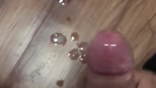 I was so fucking horny, had to blow a huge load!!