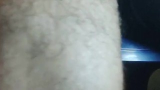 Empieza la noche con una buena paja