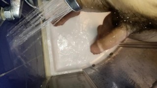 Handsfree orgasm under shower