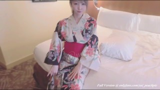 Hot Big Boobs Horny Stepsis in a Kimono👘 Gets Fucked🍆 and Massive Splash Squirting🐳with Orgasms💖