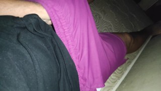 No puedo RESISTIR hacerlo cuando pienso en ti