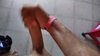 Subo Cachondo De La Piscina🏊👀y mi Gran Verga se Corre en la Habitacion del Hotel