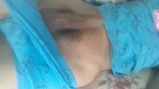 provandome la ropa y corriendome