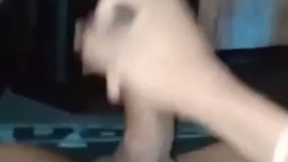 Jovencito se corre, después de un pesado día de clases 🤤😈🥵🔥