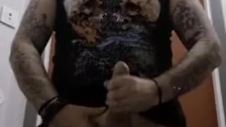 Bearded Scottish Metalhead Blows His Load in the Gym Toilet!