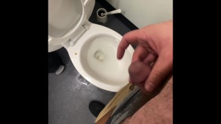 Busting a fat load in my work BR 😝