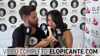 CHINA KNUTTSEN SE TRAGA LA CREMA EN EL CUARTO PICANTE