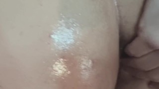 Big buble butt shaking oiled