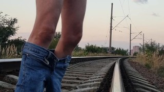 andkvcat masturbate dick on railroad tracks