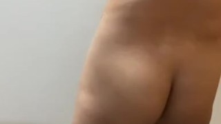 Who wants to fuck me?