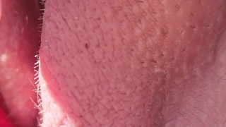 Morning Milf shakes ass before rubbing one out