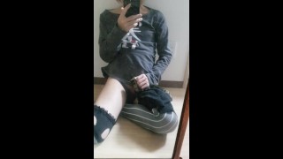 鏡の前でオナニー3　パンツコキで射精