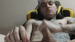 Big Dick show cum