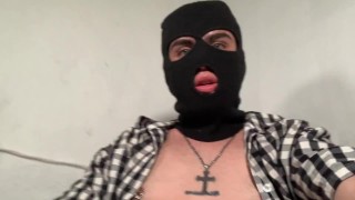 Me encanta darme placer y venirme en mi boca