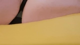 Bärchen spielt an sich rum bis er kommt