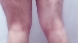 Pequeño dildo para gran trasero