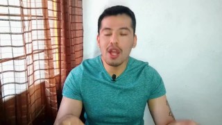 Jovencito twink le coquetea al repartidor del agua y termina siendo penetrado por sus 23cm de verga