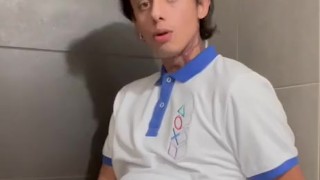 That good boy needs to cum 🤓