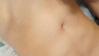 Skinny guy cum all over his abs