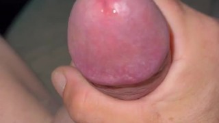 Thrusting butt plug