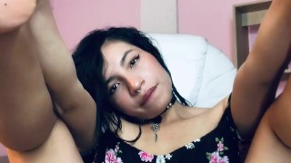 Expererimentando mi primera vez venirme a chorros🔥🤤